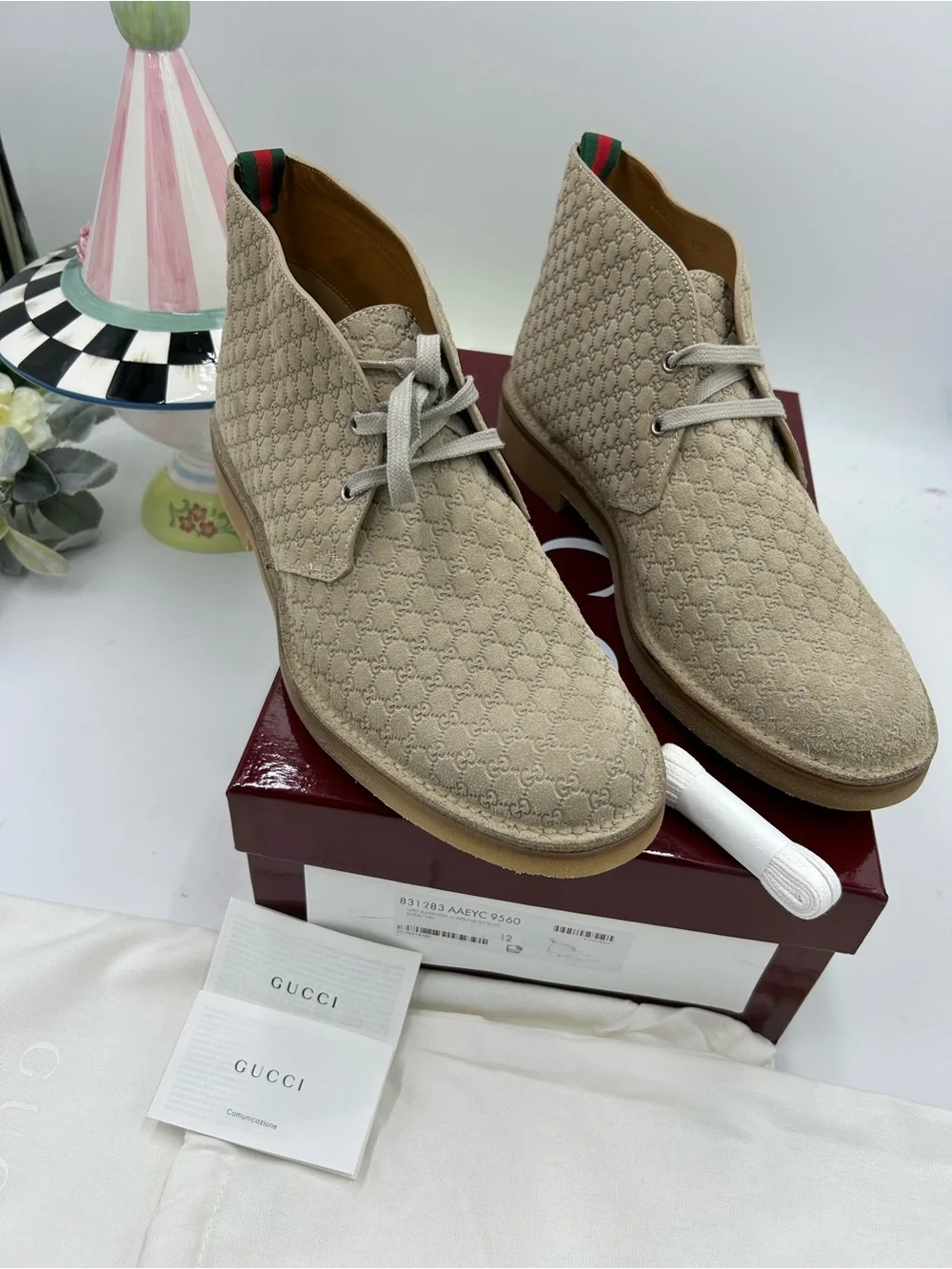 Gucci classic chukka